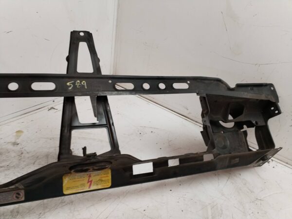 REFUERZO PARAGOLPES DELANTERO 114210