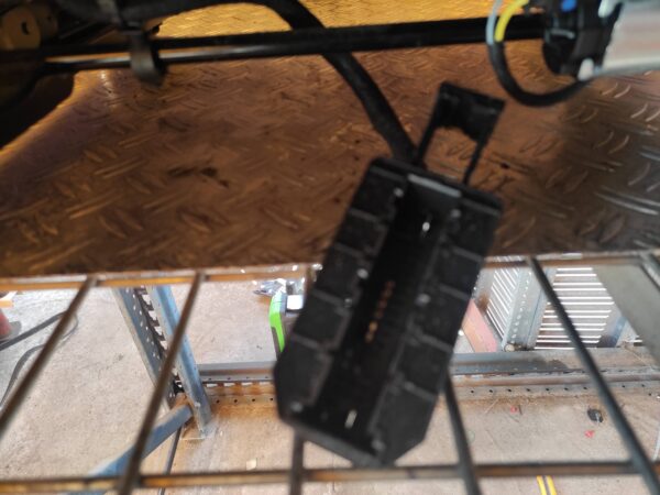 ASIENTO DELANTERO IZQUIERDO 94669