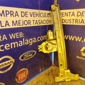 ELEVALUNAS DELANTERO DERECHO 99179