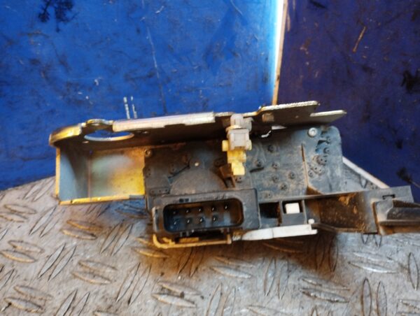 CERRADURA PUERTA DELANTERA DERECHA 99673