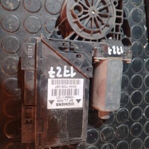 MOTOR ELEVALUNAS DELANTERO DERECHO 114296