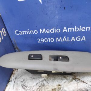 MANDO ELEVALUNAS DELANTERO DERECHO 95827