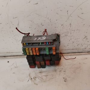 CAJA RELES / FUSIBLES 113461