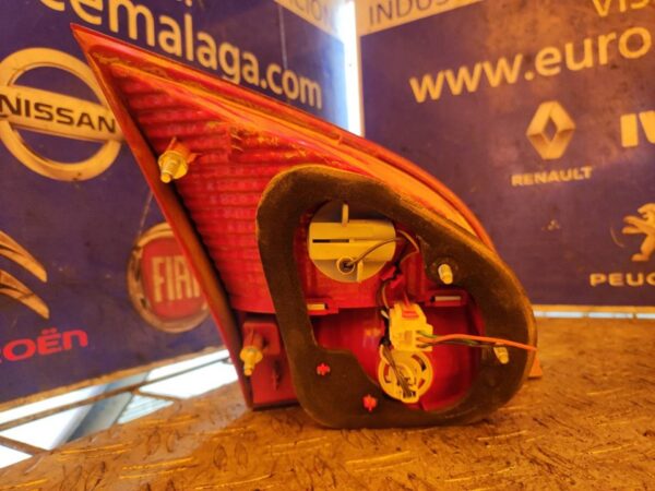 PILOTO TRASERO DERECHO INTERIOR 100591