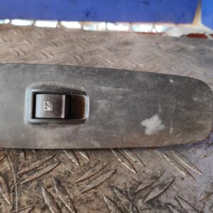 MANDO ELEVALUNAS DELANTERO DERECHO 93630