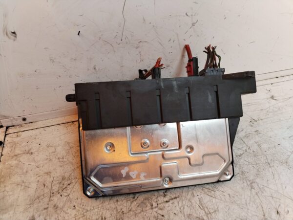 CAJA RELES / FUSIBLES 114340