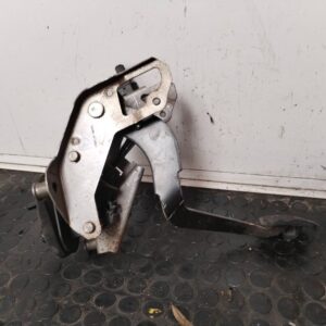 PEDAL EMBRAGUE 110877