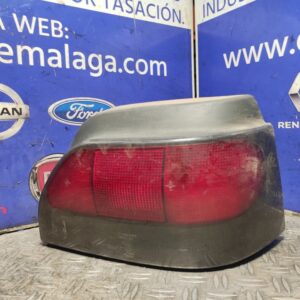 PILOTO TRASERO DERECHO 101536