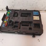 CAJA RELES / FUSIBLES 113430