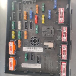 CAJA RELES / FUSIBLES 107942