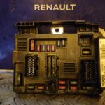 CAJA RELES / FUSIBLES 102293