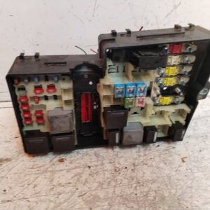 CAJA RELES / FUSIBLES 114895