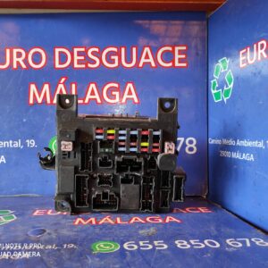 CAJA RELES / FUSIBLES 93205