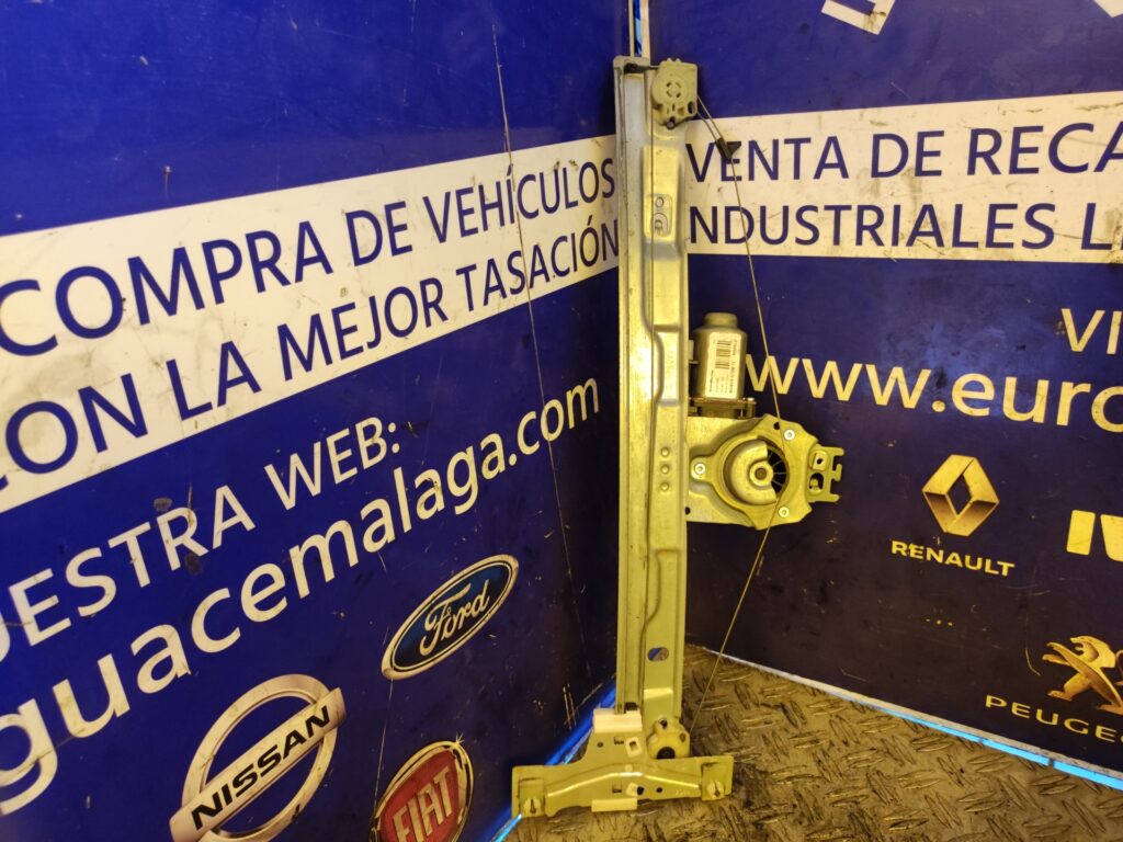 ELEVALUNAS DELANTERO IZQUIERDO 99180