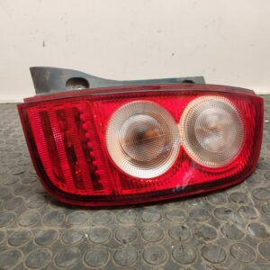 PILOTO TRASERO DERECHO 105760