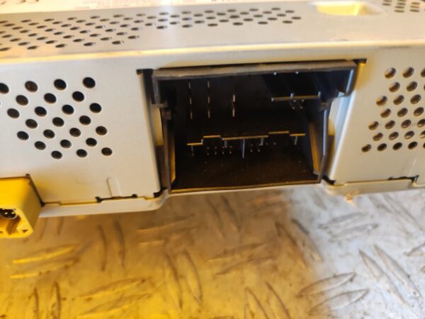 SISTEMA AUDIO / RADIO CD 100076