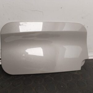 TAPA EXTERIOR COMBUSTIBLE 111680