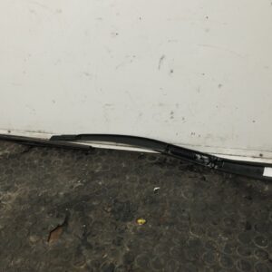 BRAZO LIMPIA DELANTERO IZQUIERDO 110374