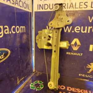 ELEVALUNAS DELANTERO DERECHO 99343