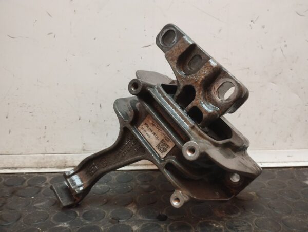 SOPORTE MOTOR DERECHO 108107