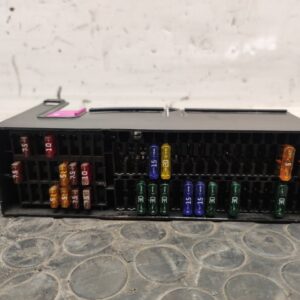 CAJA RELES / FUSIBLES 108753