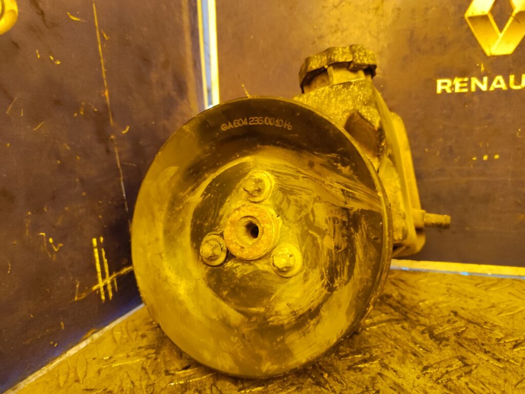 BOMBA DIRECCION 99197