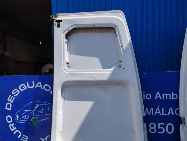 PUERTA TRASERA IZQUIERDA 99666