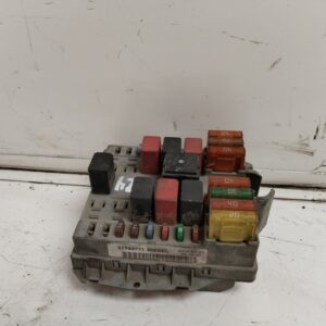 CAJA RELES / FUSIBLES 114421