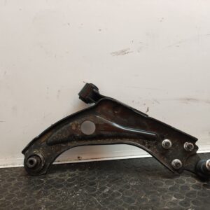 BRAZO SUSPENSION INFERIOR DELANTERO DERECHO 106586