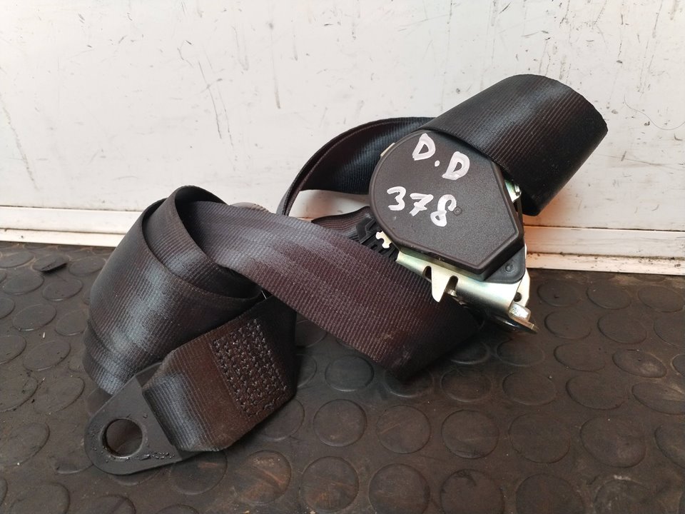 CINTURON SEGURIDAD DELANTERO DERECHO 111061