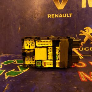 CAJA RELES / FUSIBLES 97590