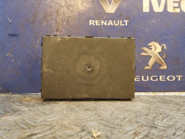 CAJA RELES / FUSIBLES 99653