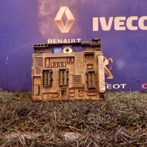 CAJA RELES / FUSIBLES 95110