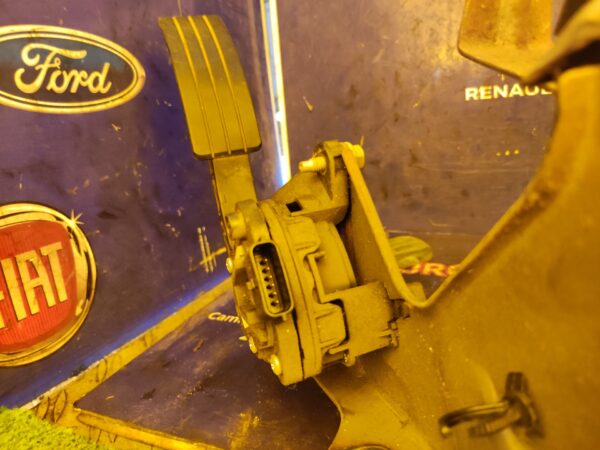 POTENCIOMETRO PEDAL 99379