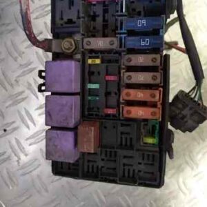 CAJA RELES / FUSIBLES 91425