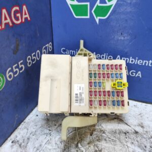 CAJA RELES / FUSIBLES 95819