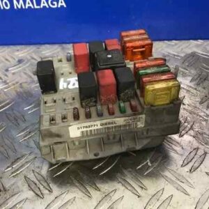 CAJA RELES / FUSIBLES 91427