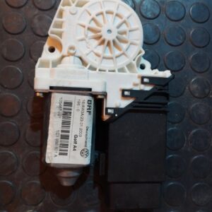 MOTOR ELEVALUNAS DELANTERO IZQUIERDO 107836