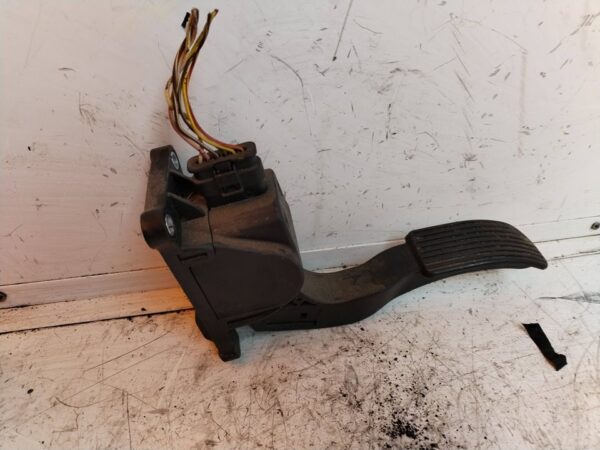 POTENCIOMETRO PEDAL 114343