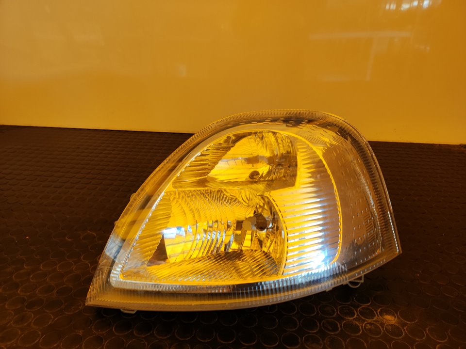 FARO IZQUIERDO 104509