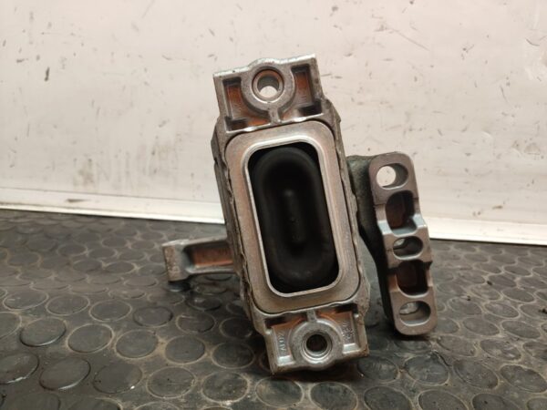 SOPORTE MOTOR DERECHO 108838