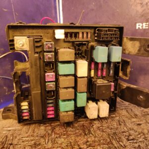 CAJA RELES / FUSIBLES 99038