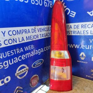PILOTO TRASERO DERECHO 100388