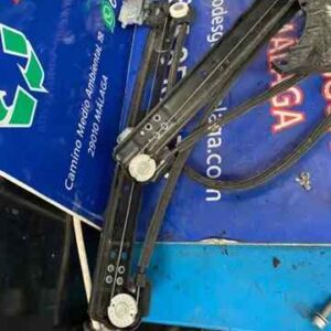 ELEVALUNAS DELANTERO DERECHO 91247