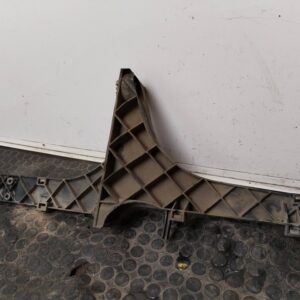 CALANDRA DELANTERA DE RADIADOR 110801