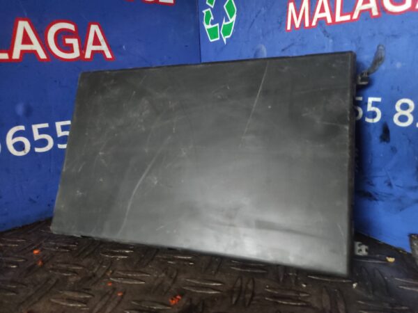 CAJA RELES / FUSIBLES 94643