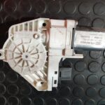 MOTOR ELEVALUNAS DELANTERO DERECHO 108667