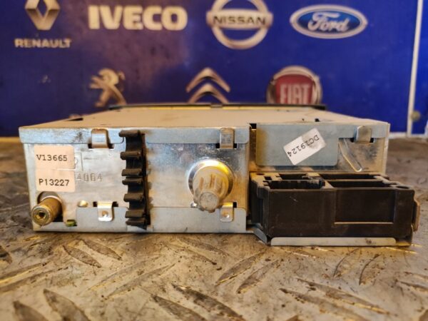 SISTEMA AUDIO / RADIO CD 100295