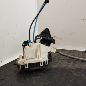 CERRADURA PUERTA TRASERA DERECHA 105615