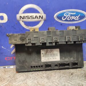 CAJA RELES / FUSIBLES 104038